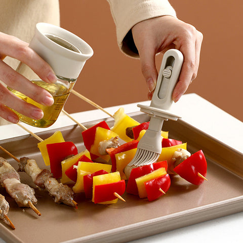 LYORIX Retractable Oil Brush Bottle