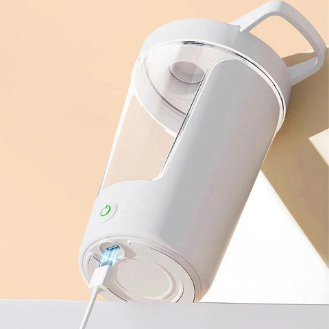 Electric automatic stirring cup for charging