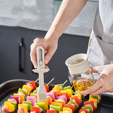 LYORIX Retractable Oil Brush Bottle